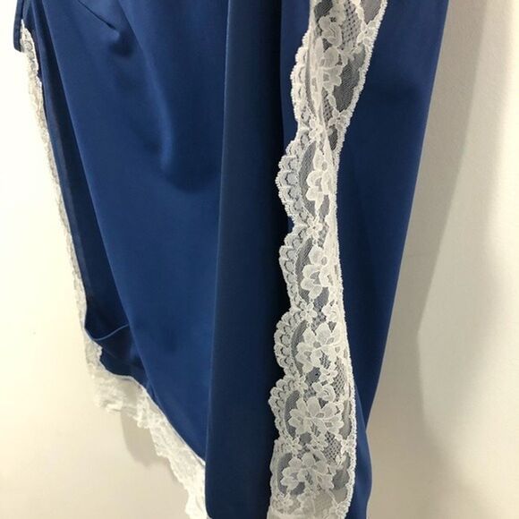 Vintage Shadowline Lace Trim Top‎ Size Medium - Picture 6 of 6